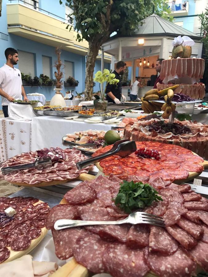 בלריה-איגאה מרינה Hotel Rosalba - Valentini Family Village מראה חיצוני תמונה
