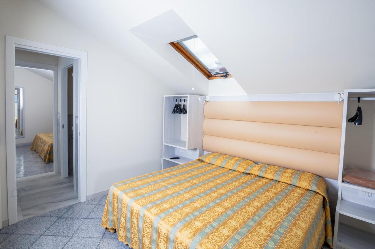 בלריה-איגאה מרינה Hotel Rosalba - Valentini Family Village מראה חיצוני תמונה